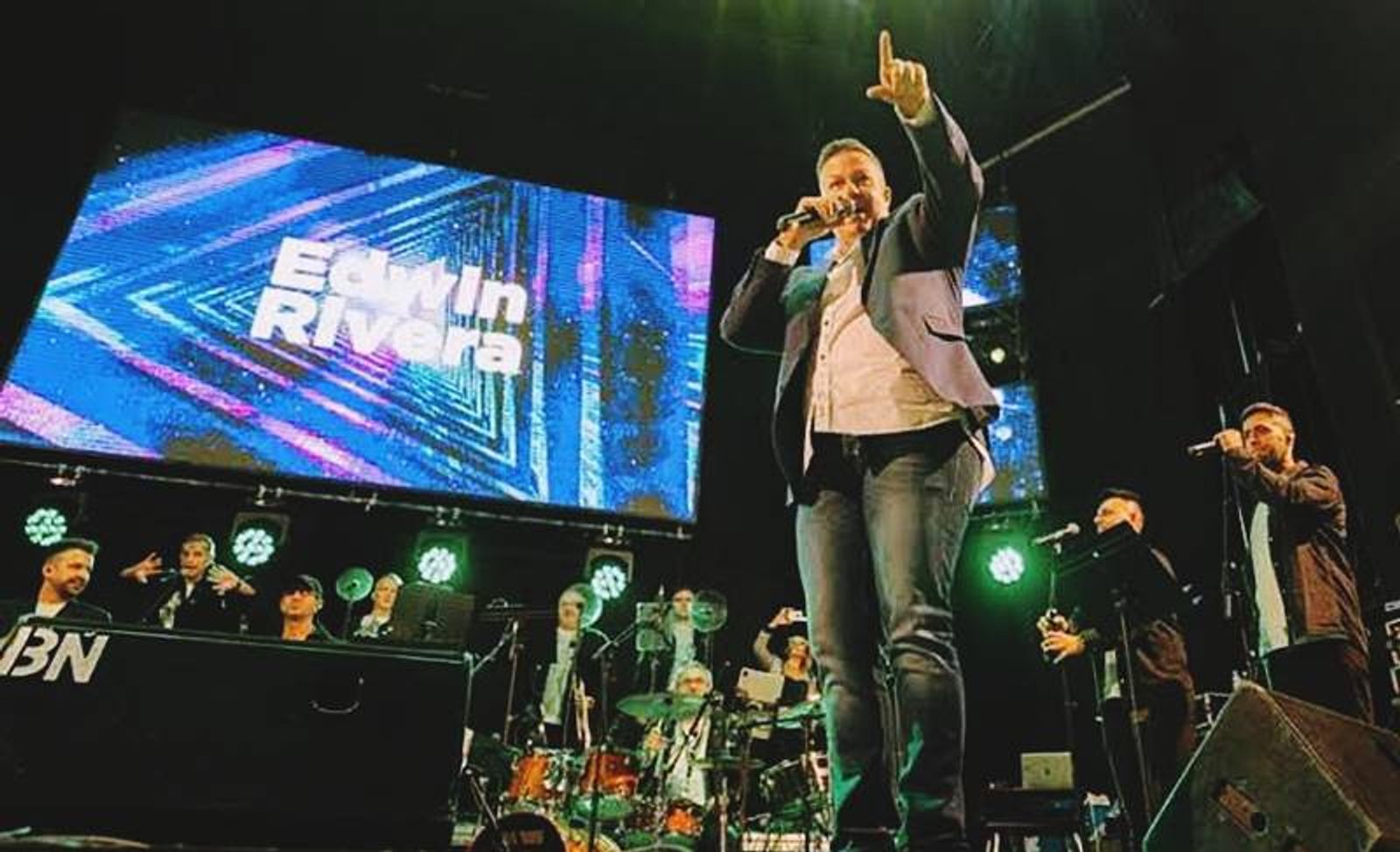 El Merengazo Joven pone a bailar Mancha Blanca con Edwin Rivera y una noche de ritmos latinos