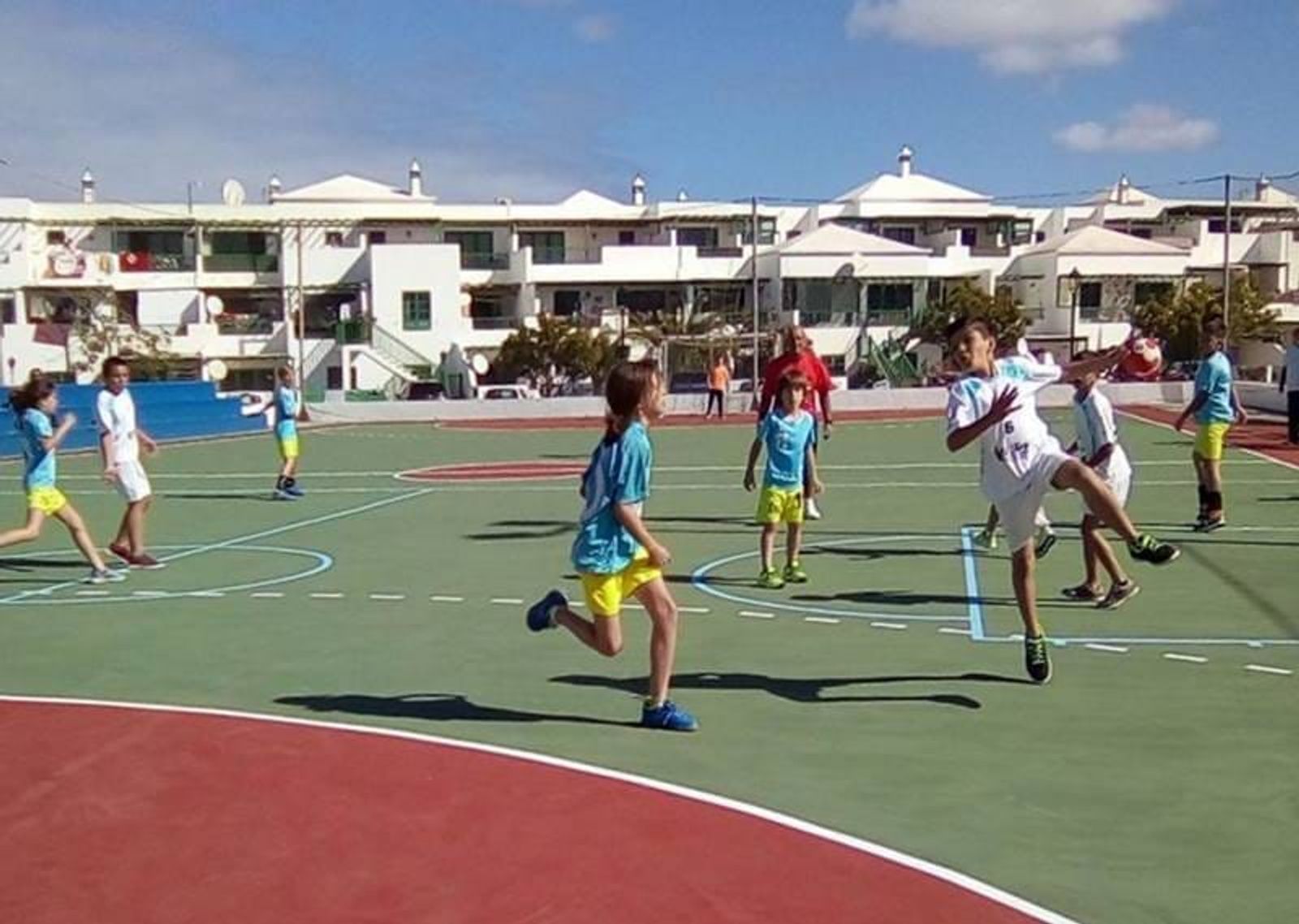 Yaiza ofrece actividades de verano protagonizadas por el deporte