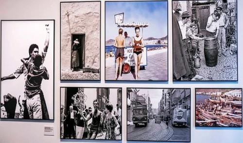 La exposición “Macaronesia 1975-2025” amplía su plazo de exhibición