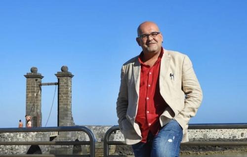 Alexis Ravelo: “De cara a la galería se reivindica a César, pero luego se dilapida su legado”