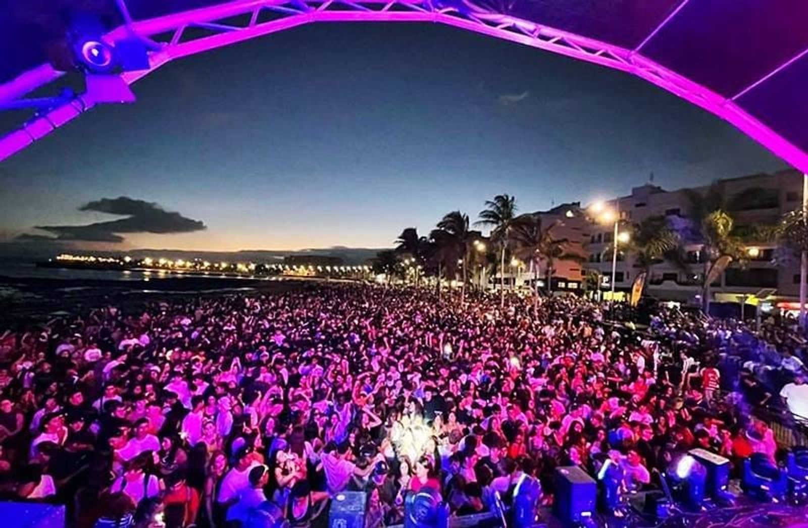 Toda la información sobre aparcamientos, horarios y guaguas para el concierto de Sebastián Yatra
