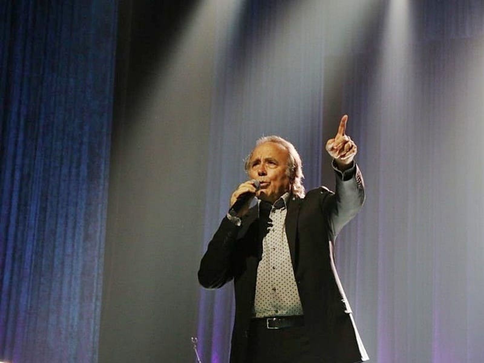 Serrat pisará Canarias el próximo mes con su última gira