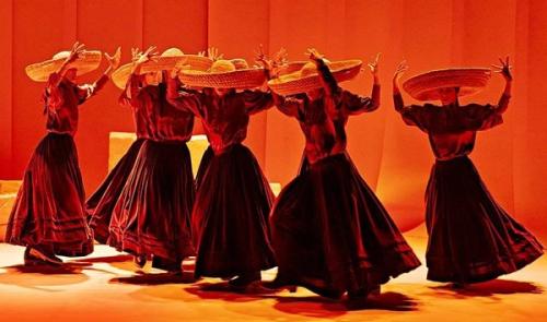 El espectáculo de danza ‘Dique’ llega a Lanzarote con un homenaje a la fuerza y la memoria femenina