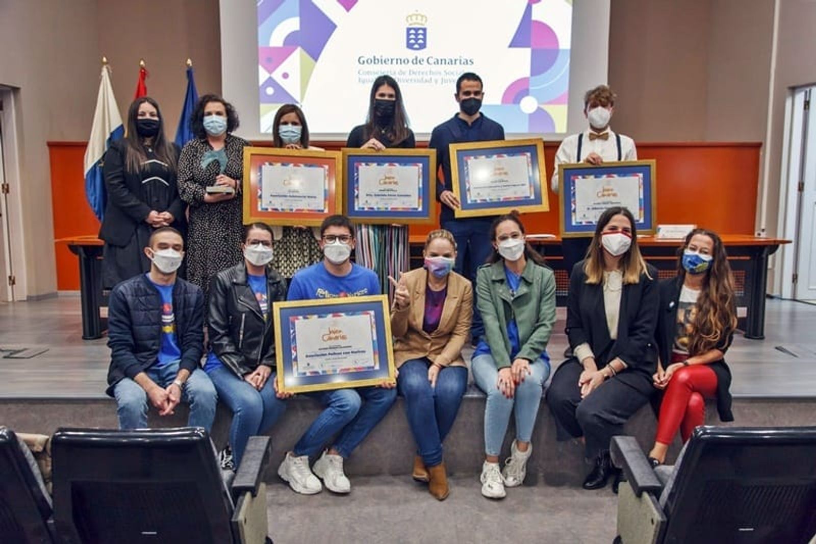 Canarias entrega los premios a las iniciativas juveniles que contribuyen a “una sociedad más igualitaria y justa”