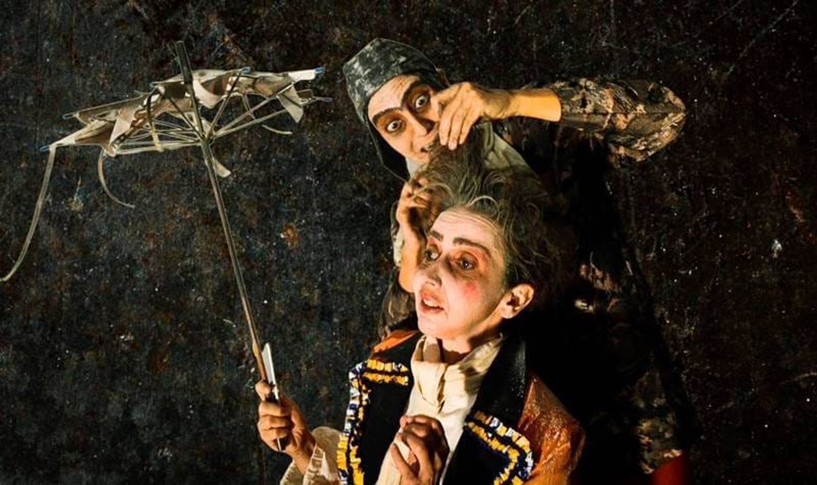 La obra teatral “El lodo que fuimos” invita a reflexionar sobre los límites de la estupidez humana