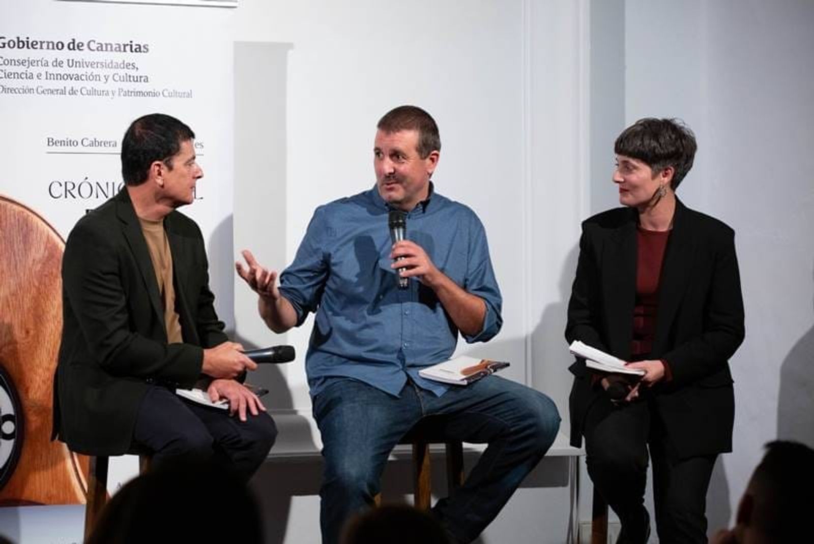 Presentado el libro ‘Crónicas del timple’, de Benito Cabrera y Daniel Morales
