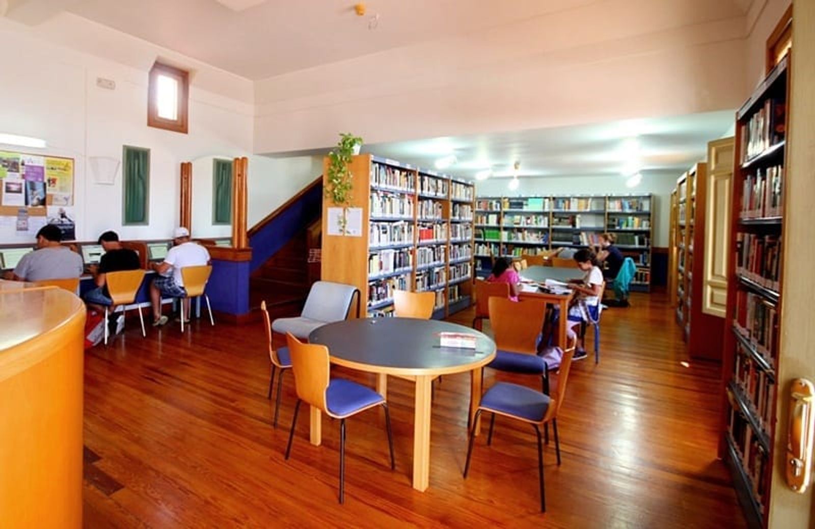 Las bibliotecas de Tías añaden a su fondo bibliográfico trabajos que tratan la diversidad sexual