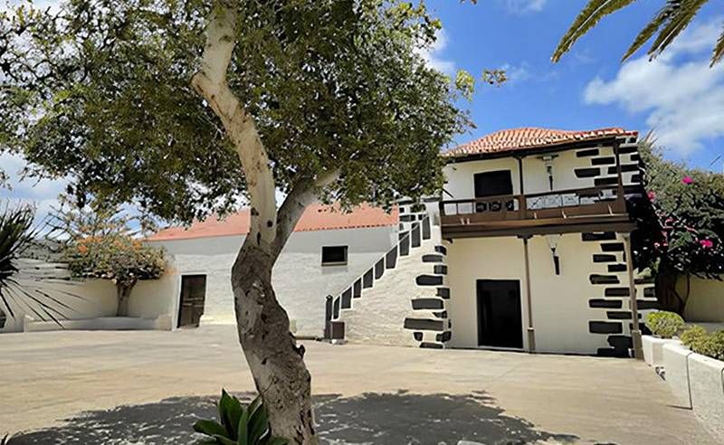 casa ajei san bartolomé
