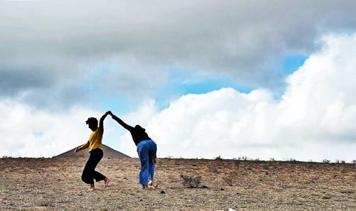 Buscando la creación artística en los tesoros naturales de Lanzarote