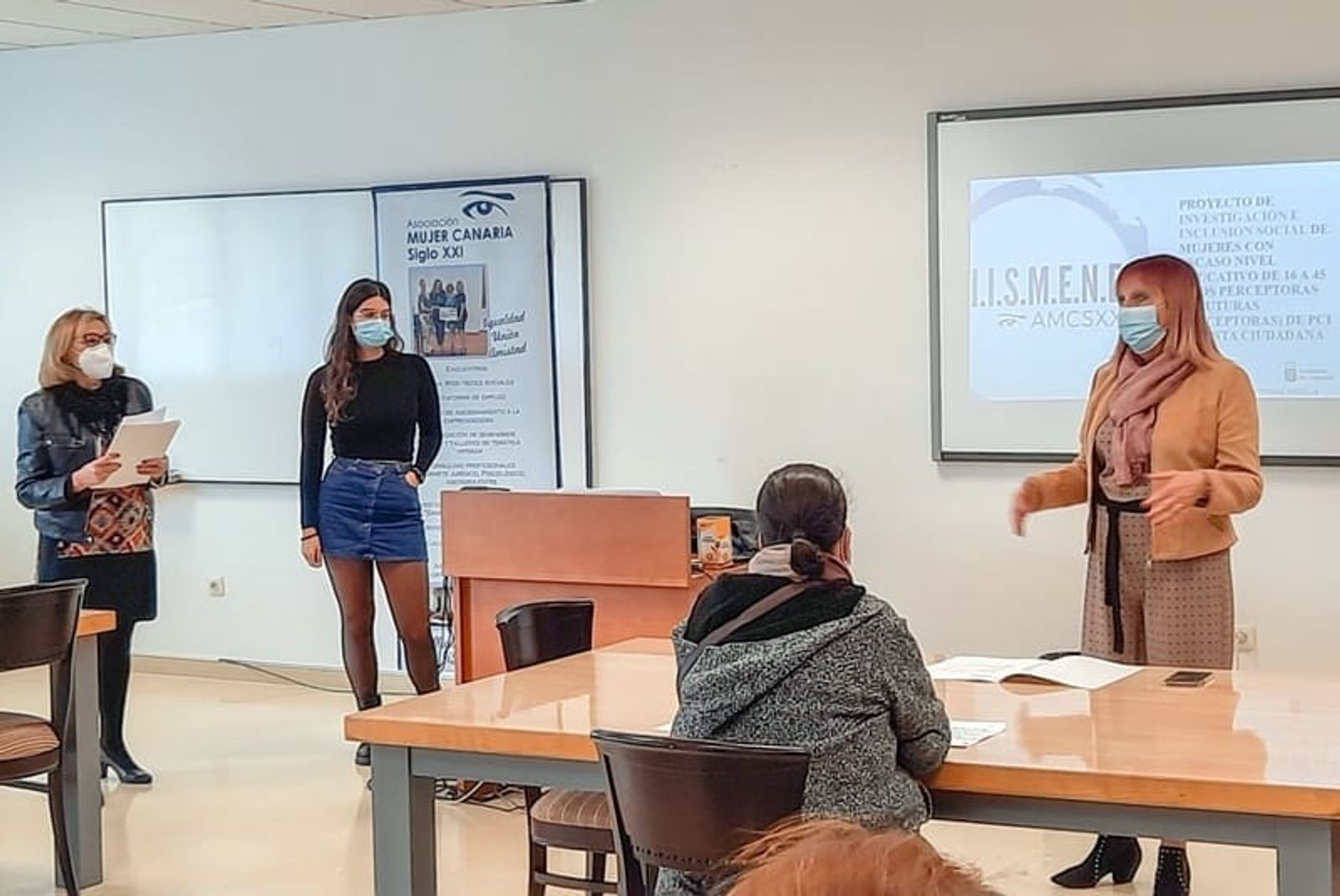 Tías se suma al programa deformación e inclusión social ‘Mujeres vulnerables’