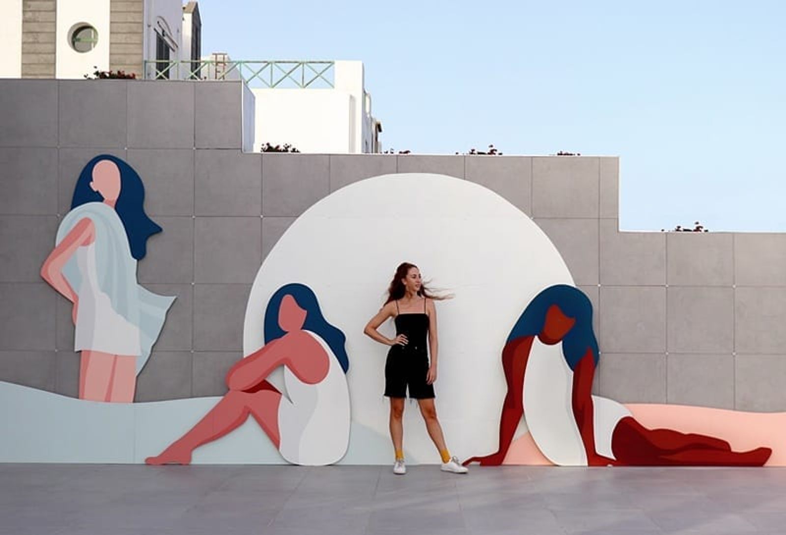 La artista Evelin Toledano estrena mural en Puerto del Carmen