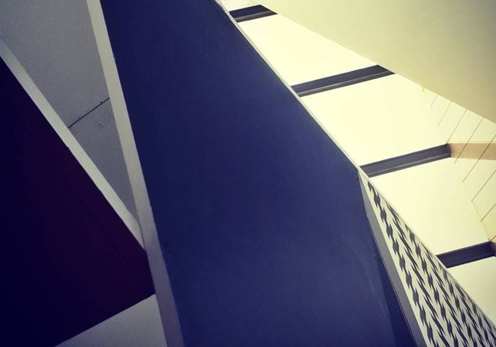 La exposición colectiva ’20×20′ aúna el trabajo de 22 autores en Teguise
