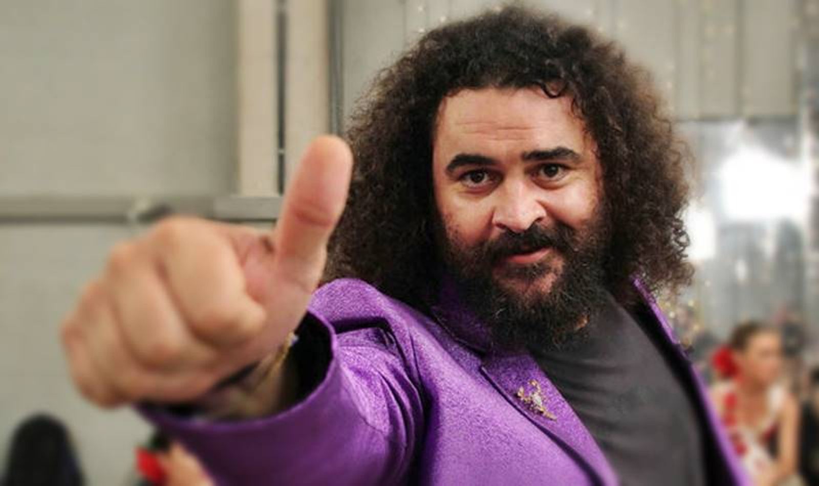 El Sevilla trae a Lanzarote su show de humor y actuación con ‘Mojinos Escozíos’