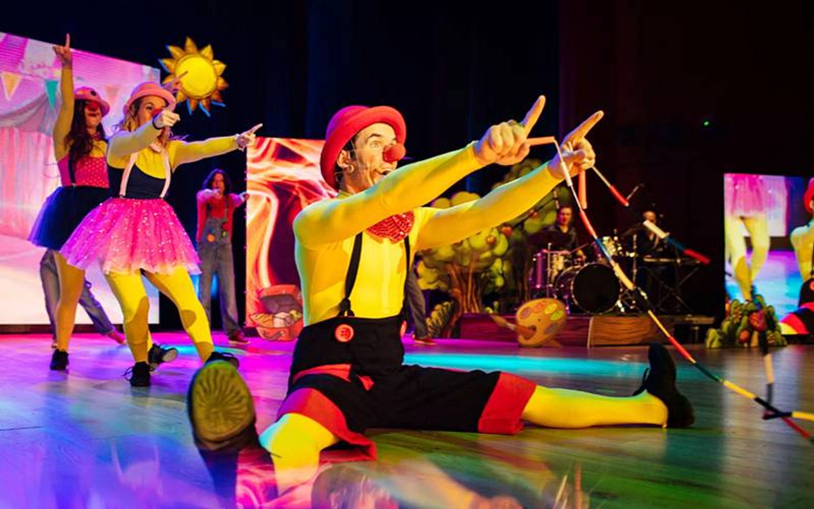 El Payaso Tallarín trae “Un mundo mágico” a Tías con un espectáculo familiar lleno de humor y fantasía