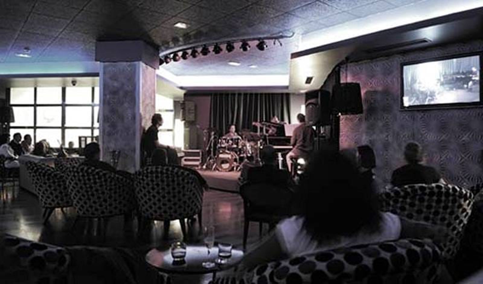 Canarias quiere apoyar a los artistas que actúan en hoteles con un convenio colectivo