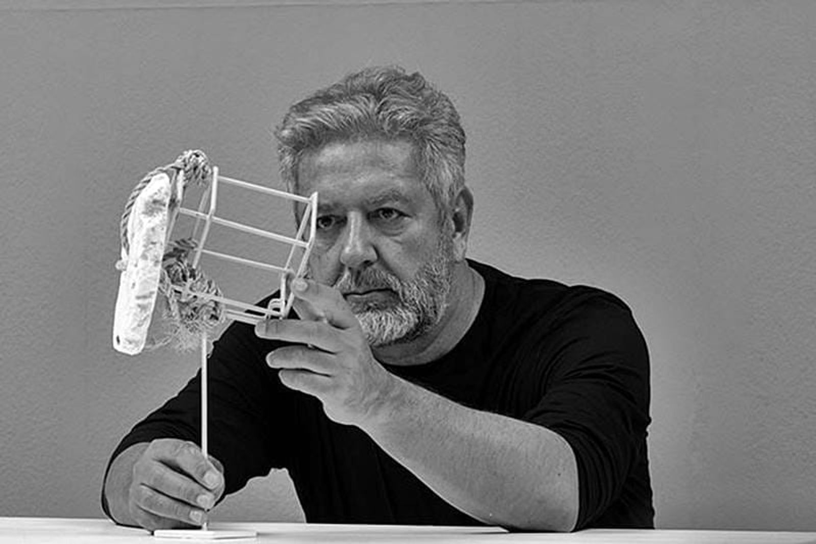 El artista lanzaroteño Juan Gopar, protagonista del último monográfico de la Biblioteca de Artistas de Canarias