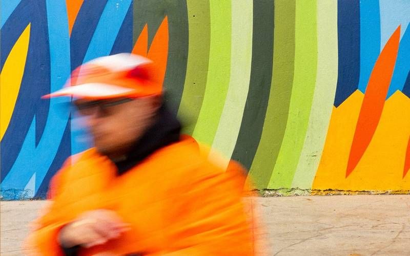 El artista Capi Cabrera lleva a Tías un laboratorio artístico gratuito sobre la identidad canaria