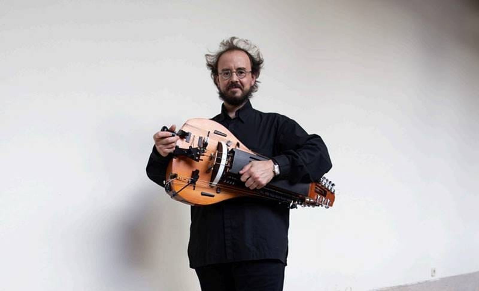 El músico Germán Díaz ofrece la conferencia-concierto ‘La zanfona. Mil años de historia’