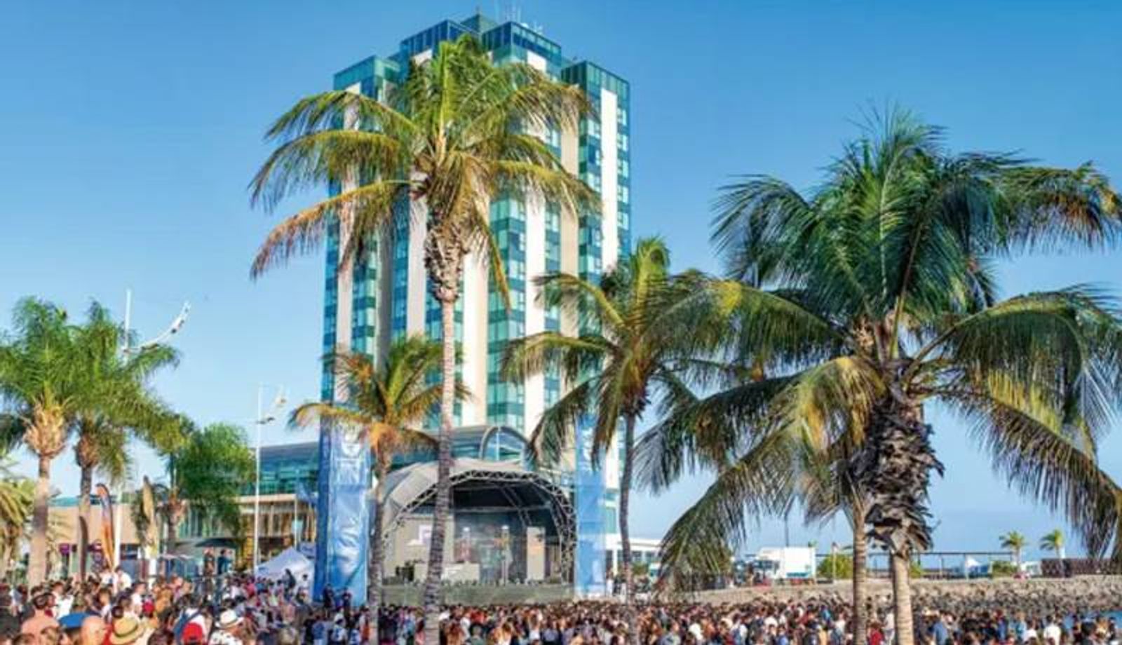 Beret, Efecto Pasillo, Carlos Jean en el segundo Arrecife Summer Fest