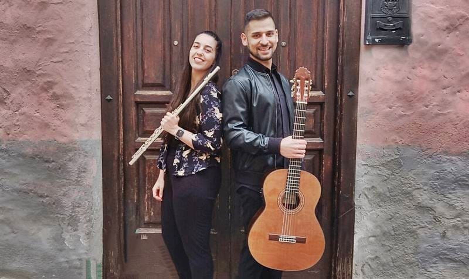 El Dúo Effimero presenta su concierto de flauta y guitarra en la Casa de la Cultura de Arrecife
