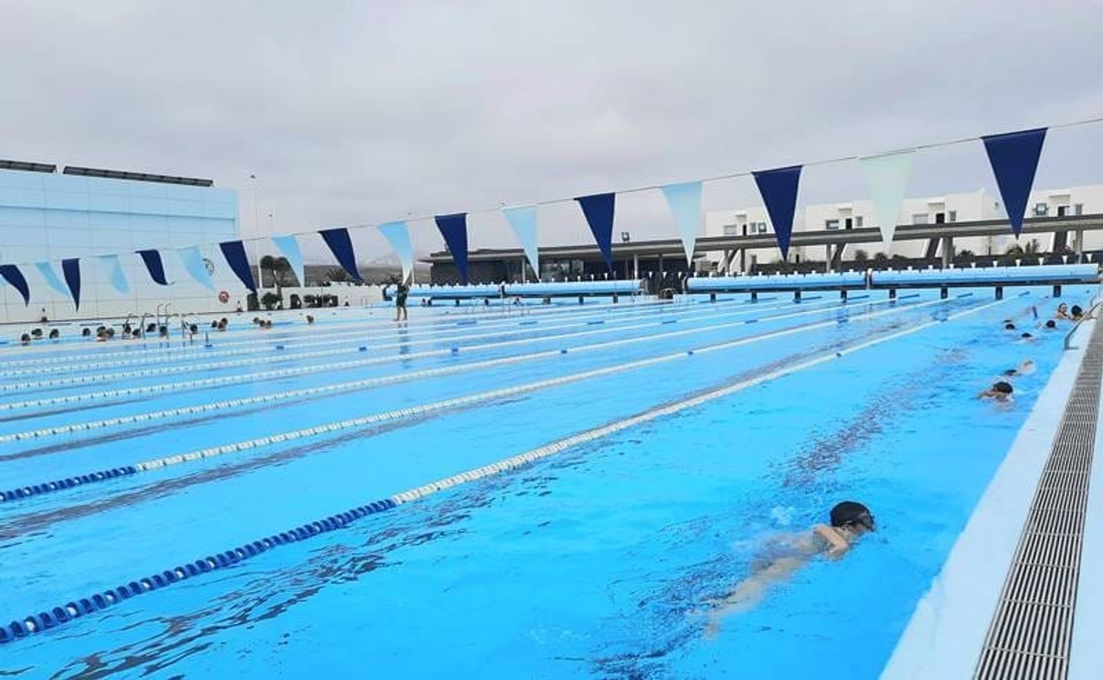 Arrancan los cursos veraniegos de natación en Tinajo