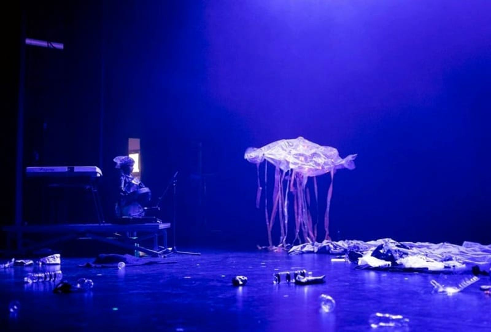El III Festival de Teatro Escolar de Lanzarote enseña la experiencia de compañías de teatro profesionales