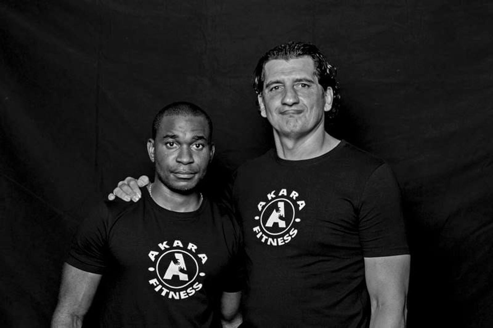 La empresa lanzaroteña Akara Social presentan una colección solidaria de ropa deportiva solidaria