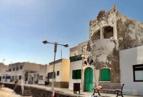 Nuevo paso para recuperar la histórica Casa Modernista de Famara
