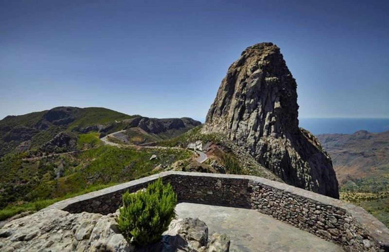 Teguise organiza dos viajes culturales a Santiago y a La Gomera