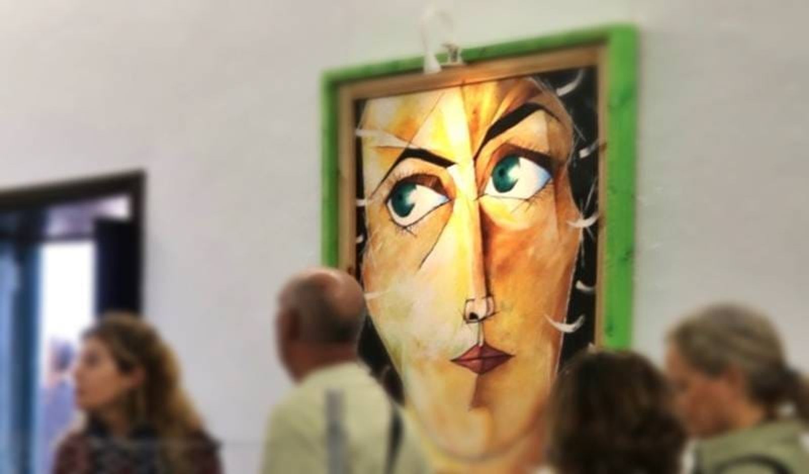 Yaiza invita a recorrer la exposición inmersiva ‘Inefable’