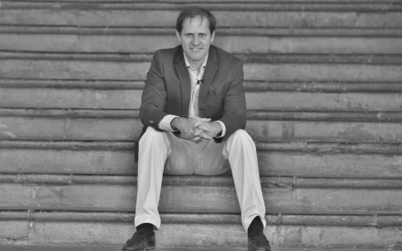 El psiquiatra Luis Gutiérrez Rojas tratará la depresión y el suicidio juvenil en una conferencia