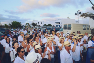 Punta Mujeres celebra sus fiestas con una semana de música, verbenas y romería