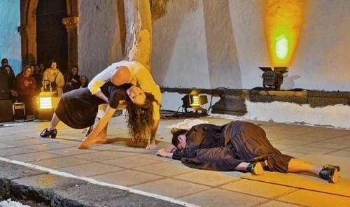 ‘Causa31. María y Petra’ une teatro y danza en la Biblioteca Insular por el Día de la Mujer