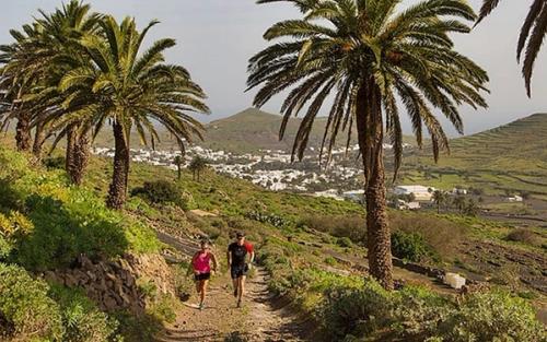 «Senderos del tiempo», el nuevo pódcast que recorre los caminos históricos de Canarias