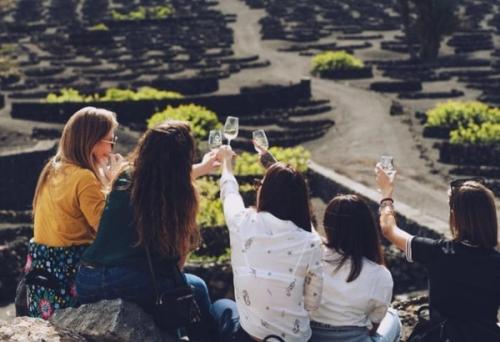 Este sábado tiene lugar el primer Market ‘Moda y Vino’