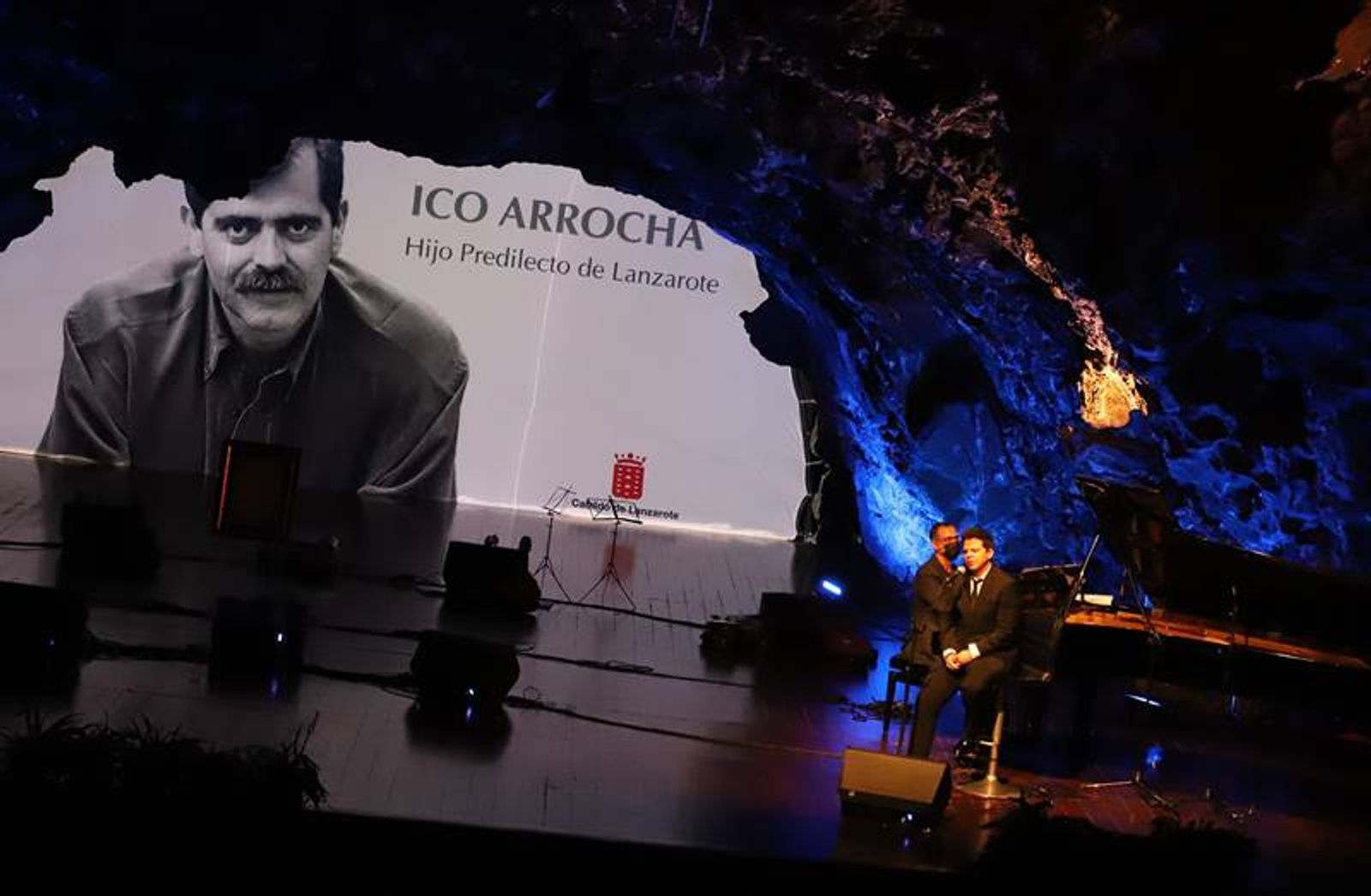 Ico Arrocha, nombrado Hijo Prediletcto de Lanzarote en un acto celebrado en los Jameos del Agua