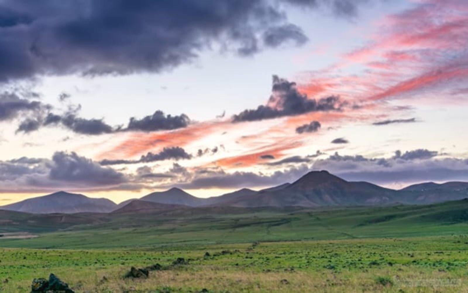 [Vídeo] Disfruta de ‘Feel Lanzarote’, el último trabajo time-lapse del fotógrafo Gustavo Medina
