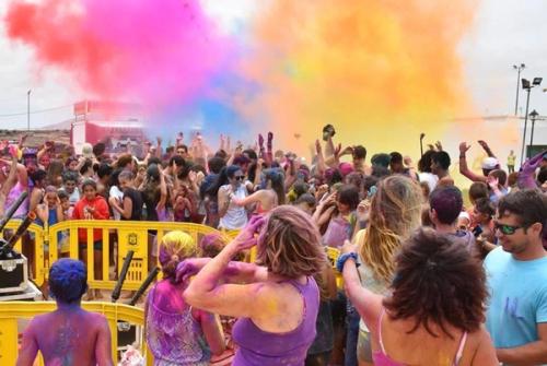 La Santa presenta el programa de sus fiestas con casi dos semanas de música, deporte y actividades