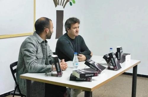 Miguel Aguerralde presented his latest novel in Playa Blanca