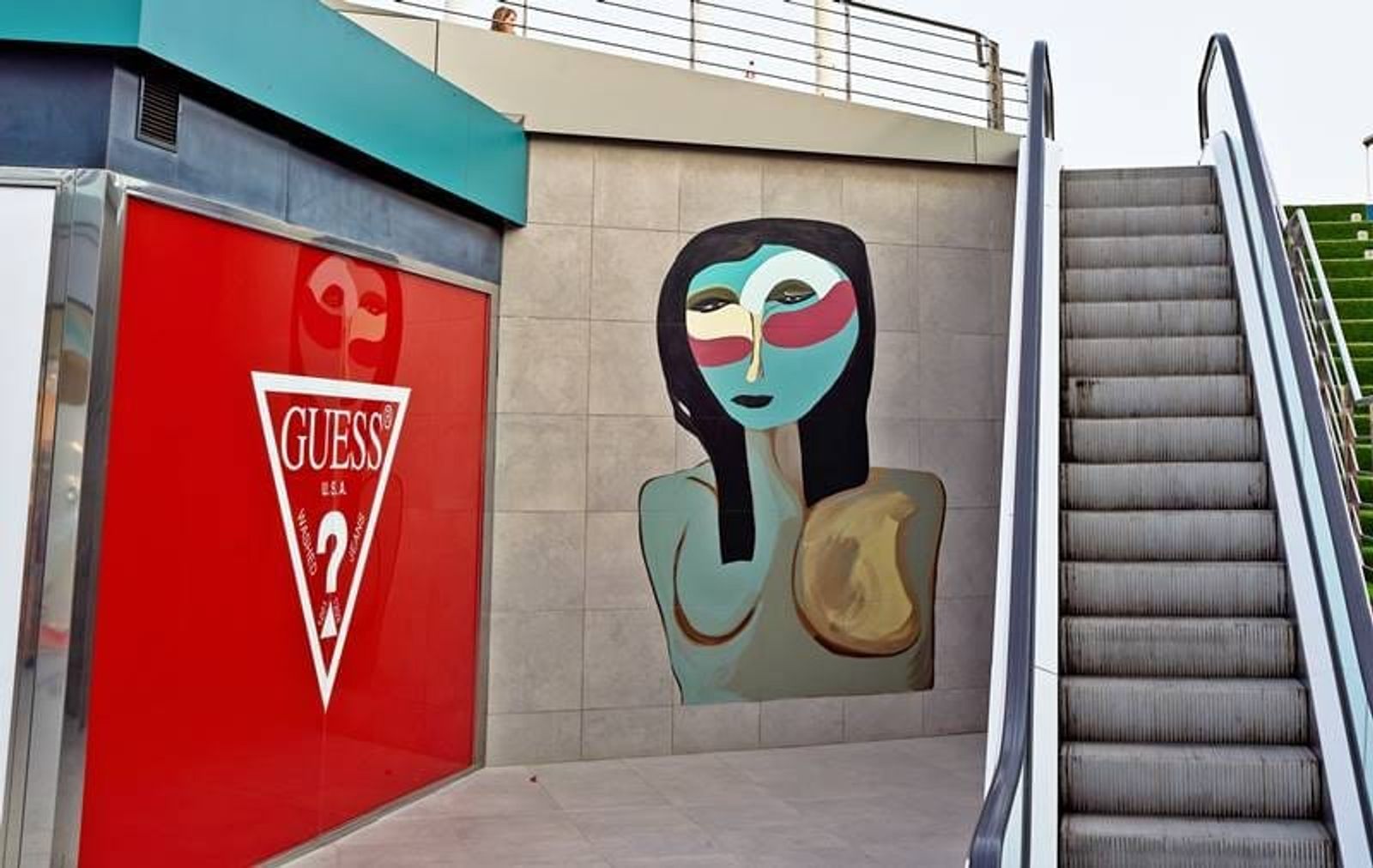 La artista Sherezade Morales estrena mural en Puerto del Carmen