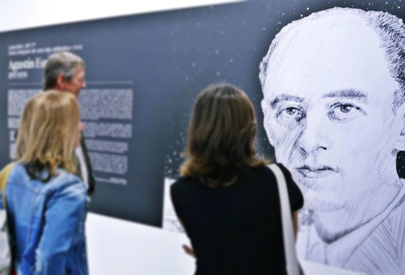 Última semana para visitar la exposición ‘Diez libros para una isla’
