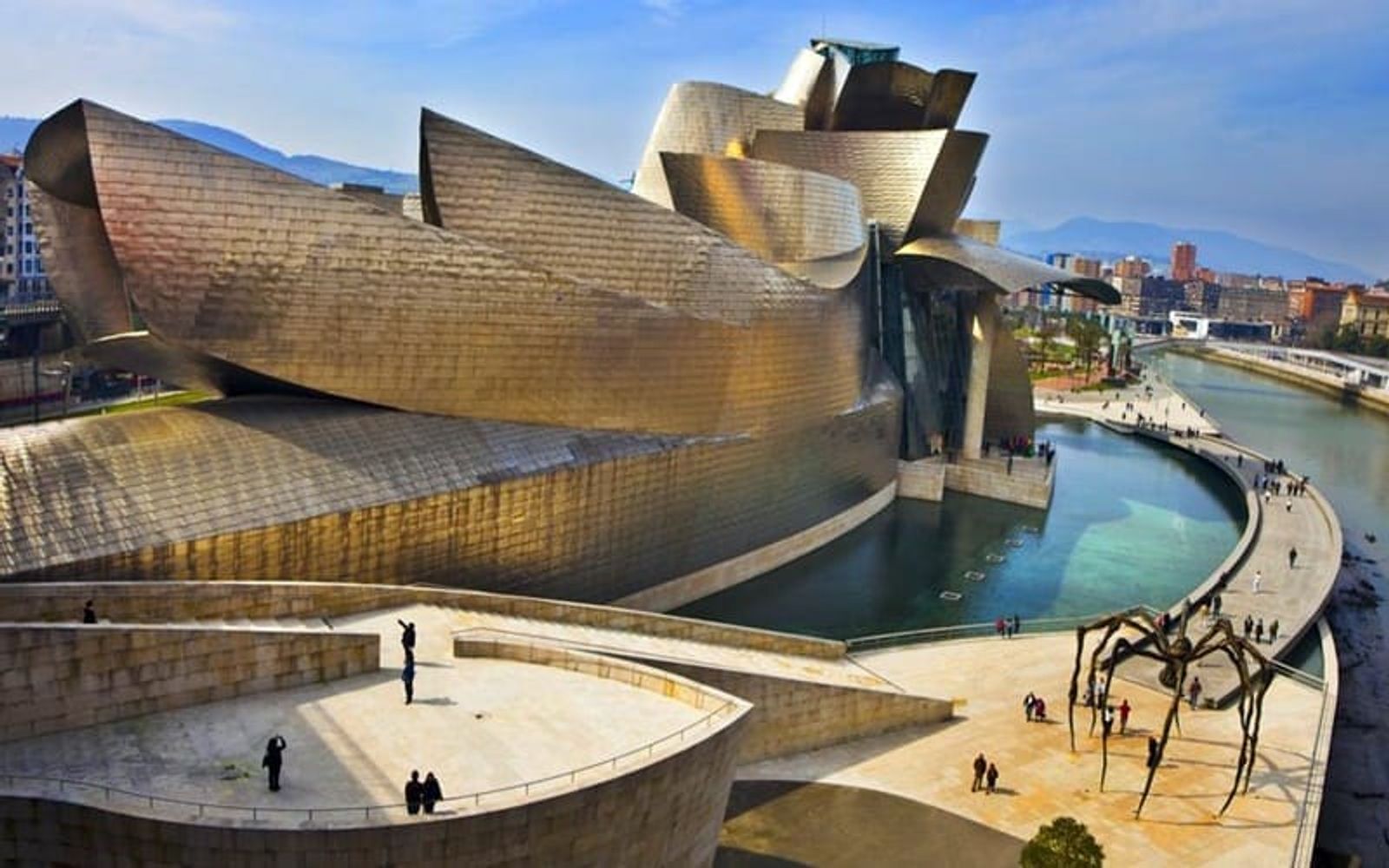 Un museo al día desde casa: hoy el Museo Guggenheim de Bilbao