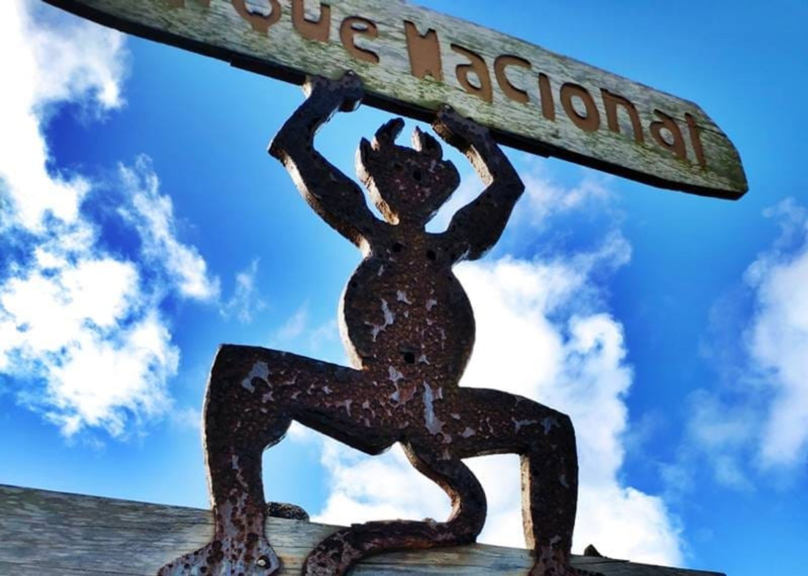 Lorena Curbelo presenta el libro solidario ‘El secreto del viejo diablo de Timanfaya’