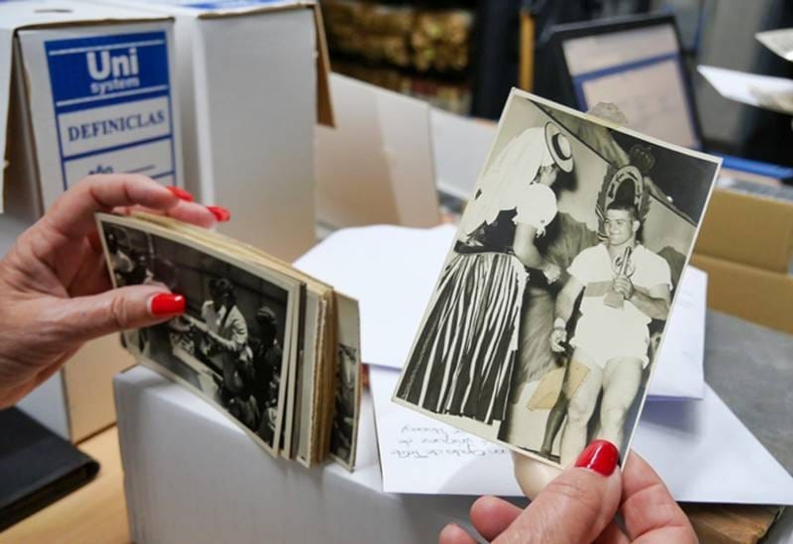 Patrimonio Cultural digitaliza más de 150.000 archivos recuperados sobre la historia de la Lucha Canaria