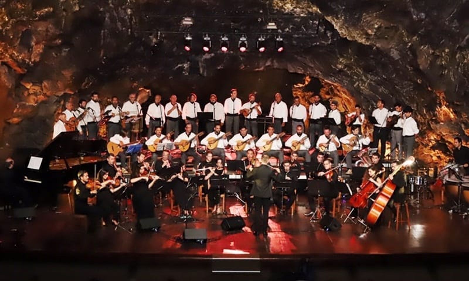 Lanzarote Ensemble, Acatife y José Vicente Pérez pusieron música el Acto por del Día de Canarias