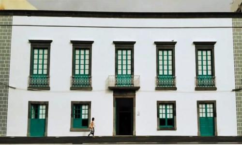 Dos escritoras lanzaroteñas presentan sus primeras novelas en Arrecife