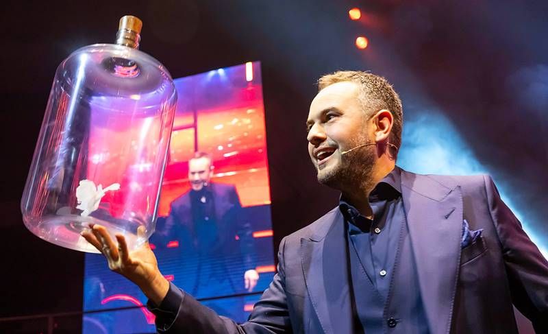 Jorge Blass lleva su espectáculo de magia familiar al Teatro Municipal de Tías