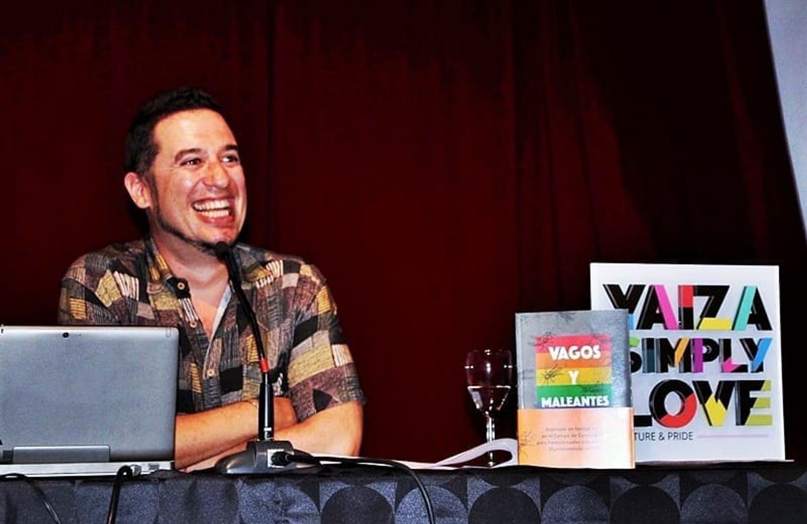Ismael Lozano presentó sus ‘Vagos y maleantes’ en Yaiza