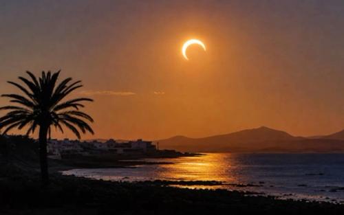 Cómo ver el eclipse solar desde Lanzarote: horarios, mejores lugares y todas las actividades para disfrutarlo