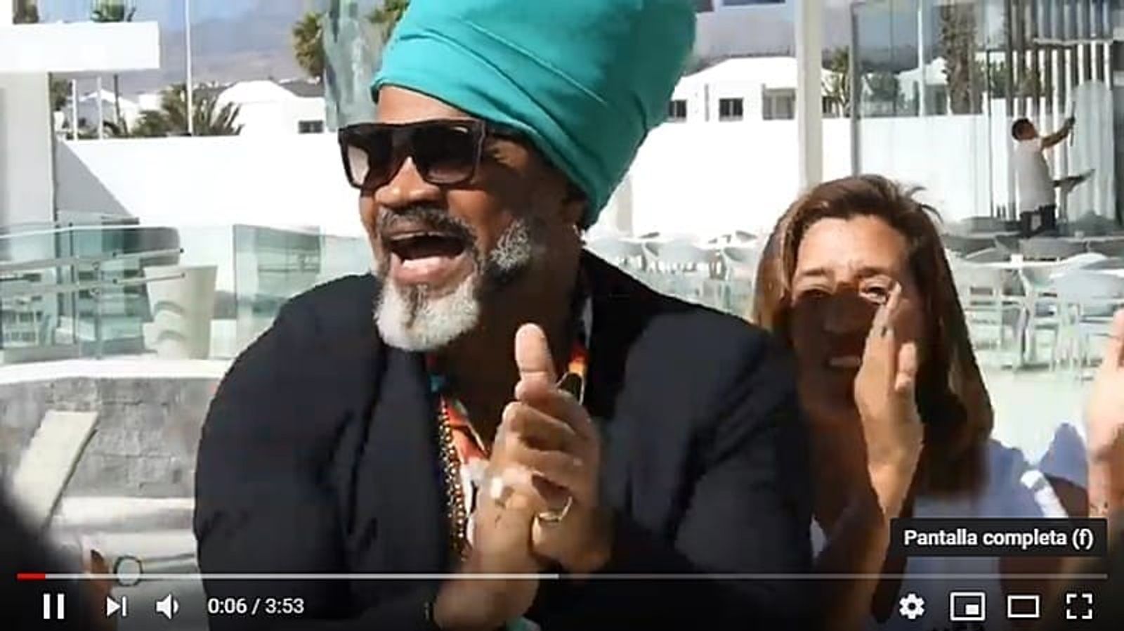 Carlinhos Brown ya calienta su concierto en el carnaval de Puerto del Carmen